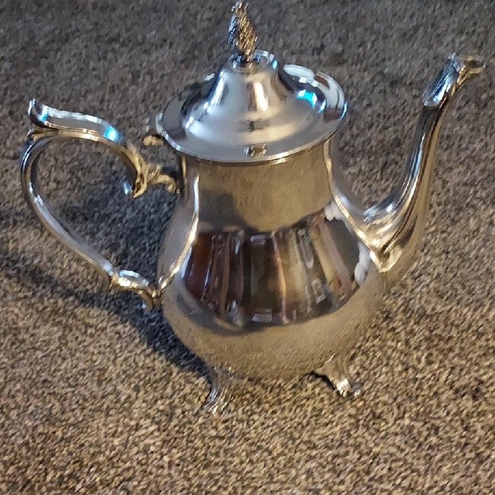 Mid-century Elegant Silverplated Teapot